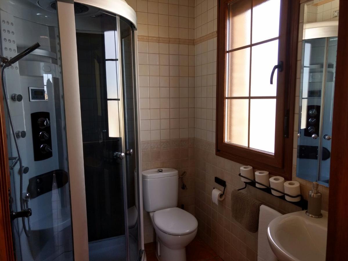 Escapada Delux Pensionat Ossa de Montiel Exteriör bild